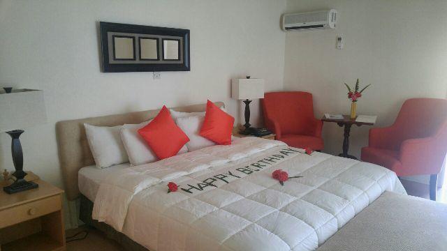 קינגסטאון Sunset Shores Beach Hotel מראה חיצוני תמונה