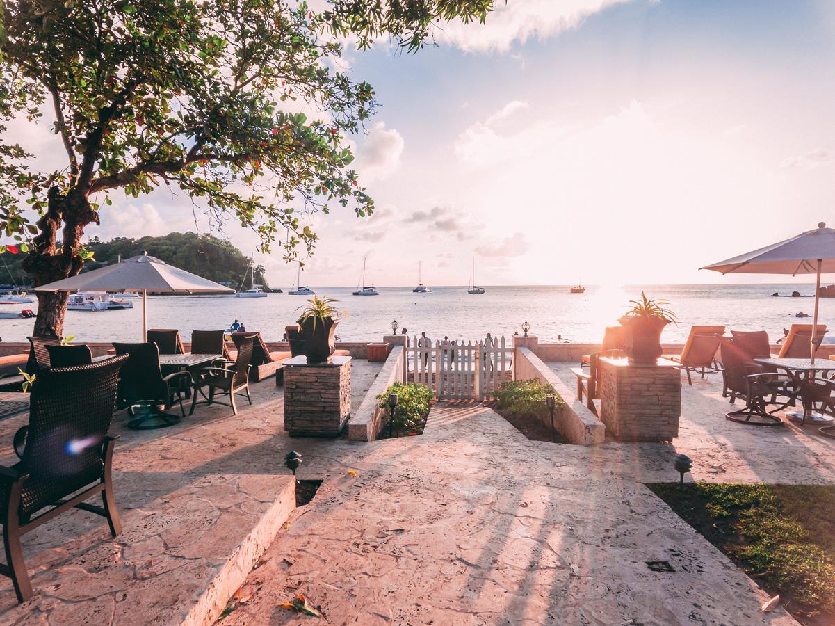 קינגסטאון Sunset Shores Beach Hotel מראה חיצוני תמונה