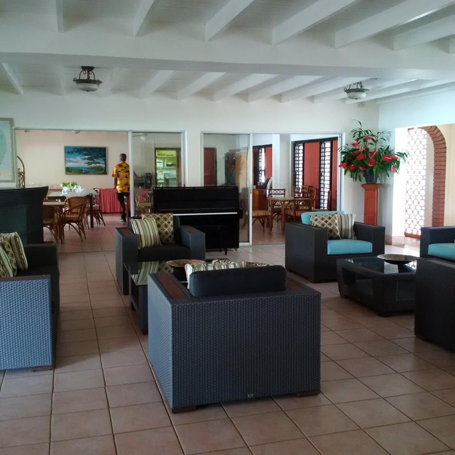 קינגסטאון Sunset Shores Beach Hotel מראה חיצוני תמונה